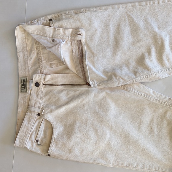 L.L. Bean Double L Classic Fit Straight Leg Denim Jeans 34 x 29 Cream Pockets - Picture 6 of 16
